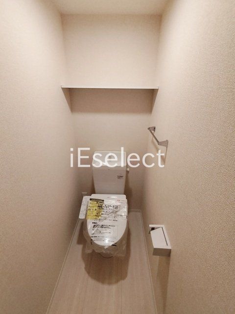トイレ　ウォシュレット付きのトイレです。