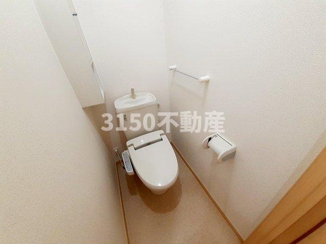 トイレ　清潔感のあるトイレです