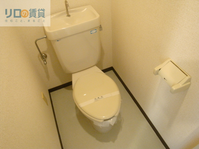 トイレ　コンセント付きなのでウォシュレット持ち込．．．