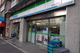 コンビニ　ファミリーマート代々木上原駅前店（コンビニ）まで323m