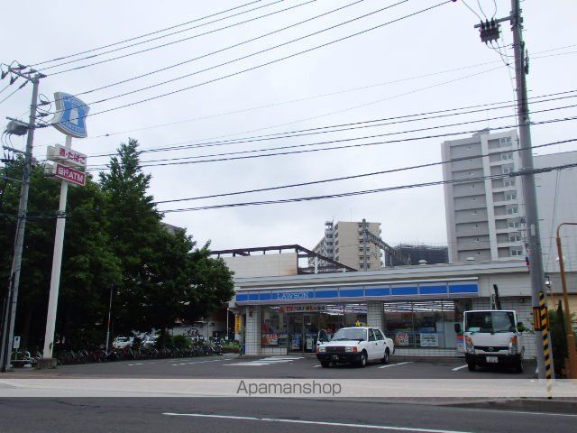 コンビニ　ローソン（コンビニ）まで336m