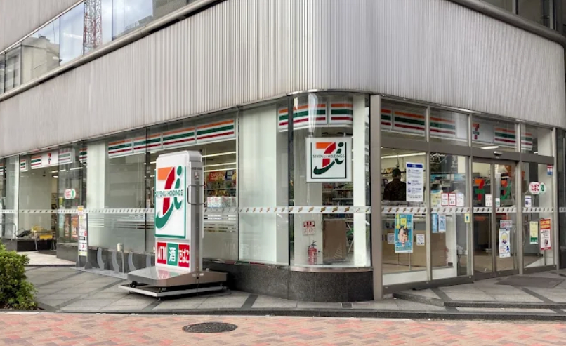 コンビニ　セブンイレブン品川西五反田3丁目店（コンビニ）まで137m