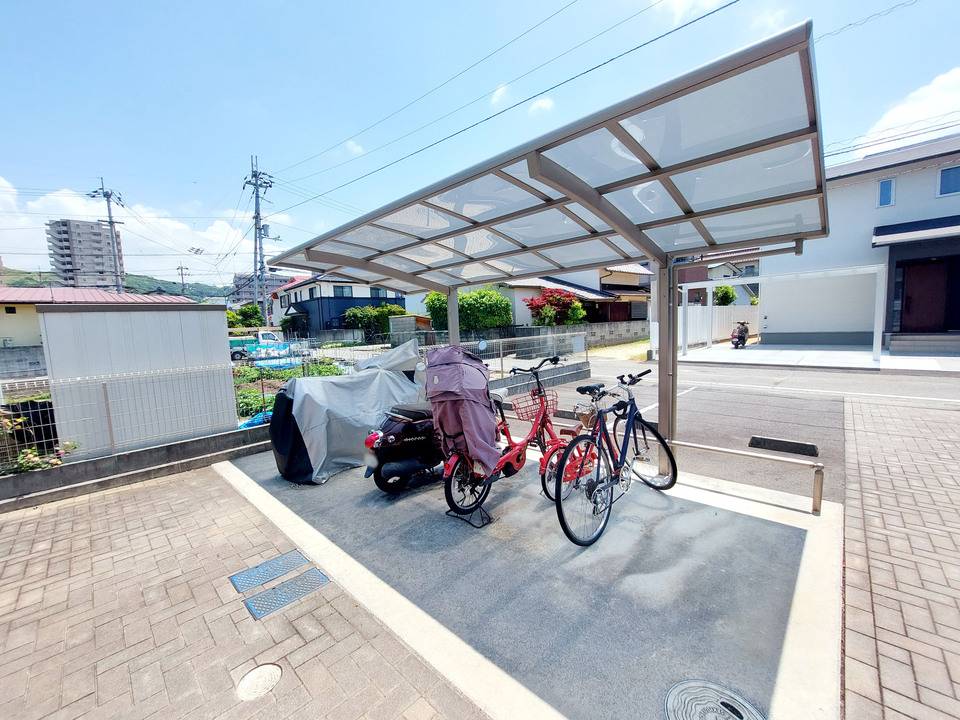駐車場　駐輪場