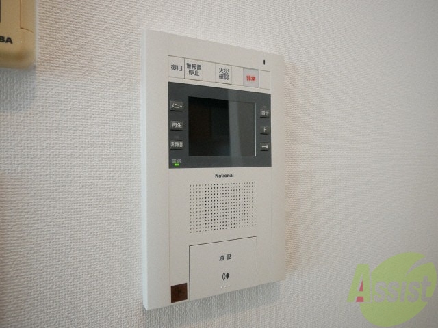セキュリティ　モニターホンなので来客様の顔が見れます。安心ですね！