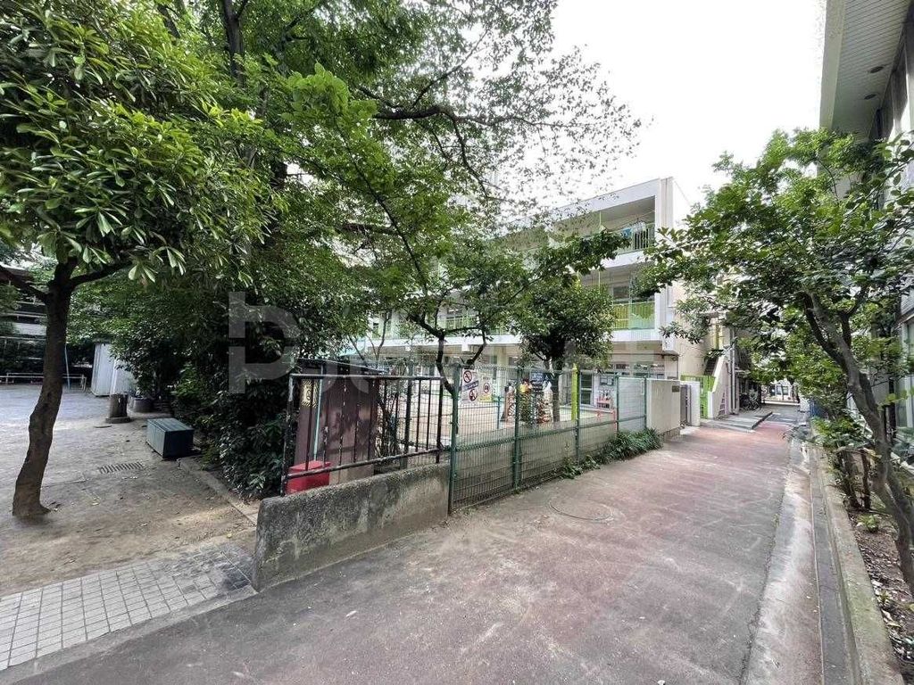 幼稚園・保育園　豊島区立　南大塚保育園（幼稚園・保育園）まで140m
