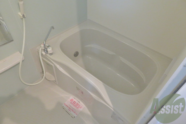 バス・シャワールーム　バスルームはこちらです。一日の疲れをここで癒して下さい。