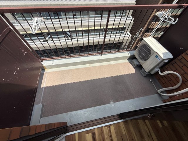バルコニー　レクシア西中島III