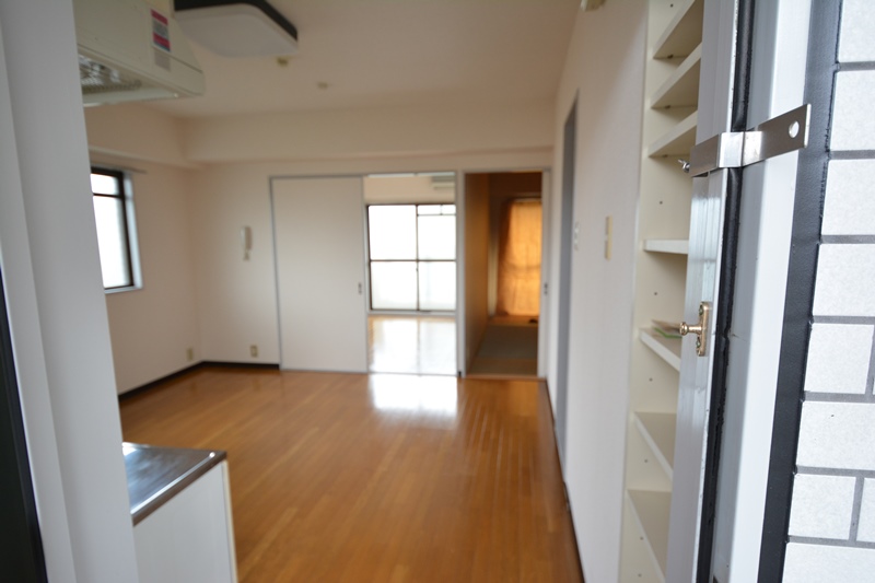 居室・リビング　角部屋住戸で過ごしやすく、おすすめです。
