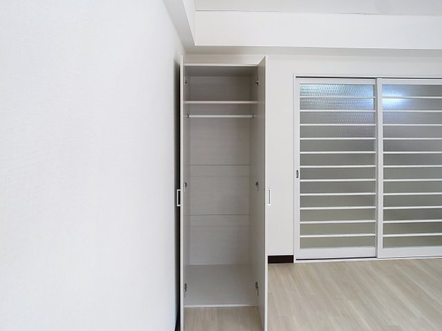 収納　掲載写真は同型モデルを掲載しており実際のお部屋と仕様等が異な