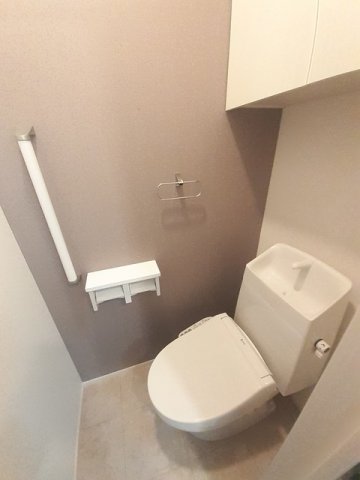 トイレ　ゆったりとした空間のトイレです
