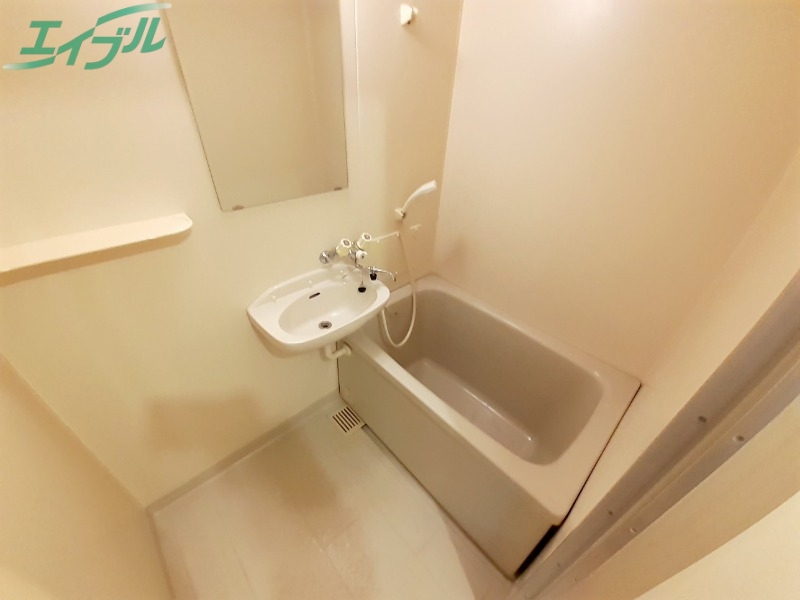 バス・シャワールーム　反転タイプ参考写真