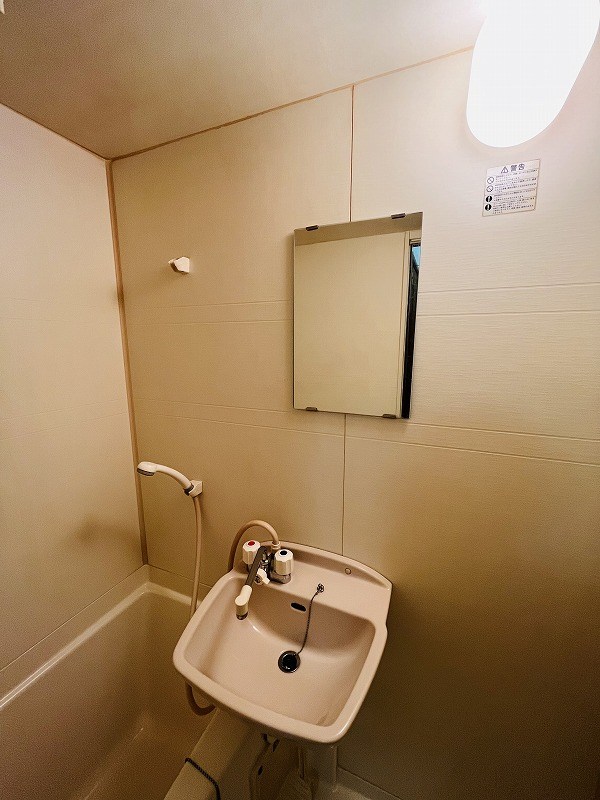 洗面設備　※参考写真使用