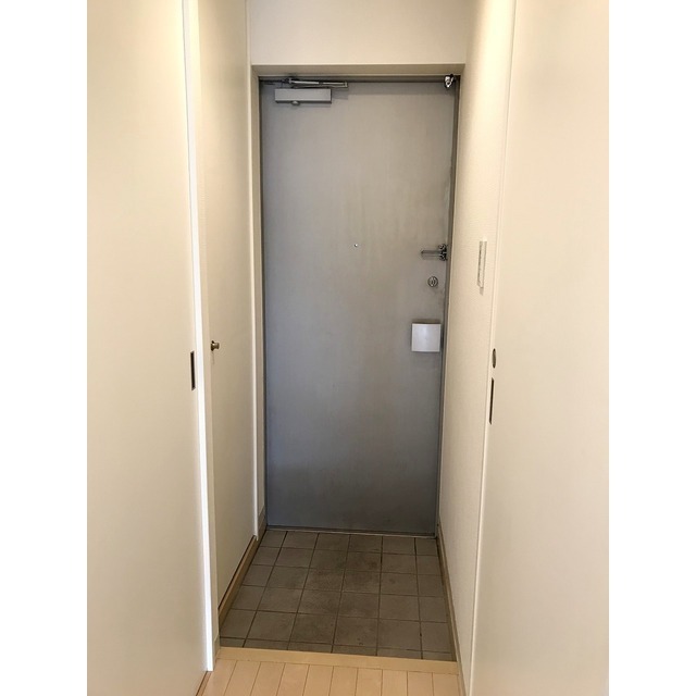 玄関　同タイプ・別部屋画像