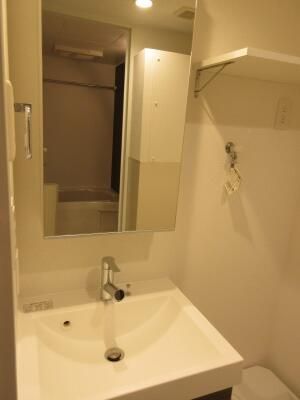 洗面設備　別タイプ部屋　参考写真です