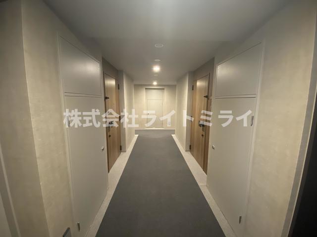 ロビー　?