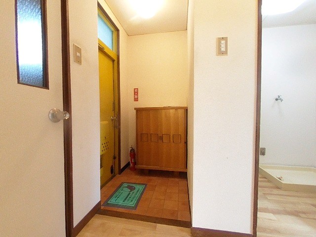 玄関　別部屋参考写真