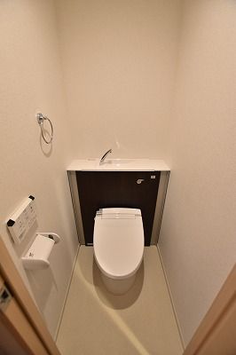 トイレ　サン　ガーデン　板橋区熊野町