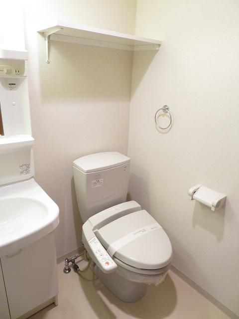 トイレ　コンパクトで使いやすいトイレです
