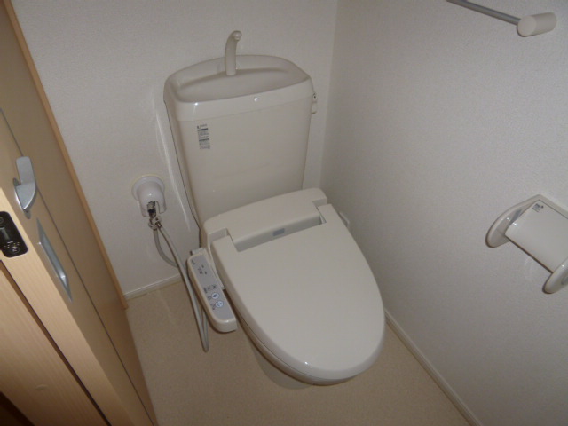 トイレ　シャワー付きトイレ