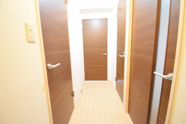 玄関　他号室写真