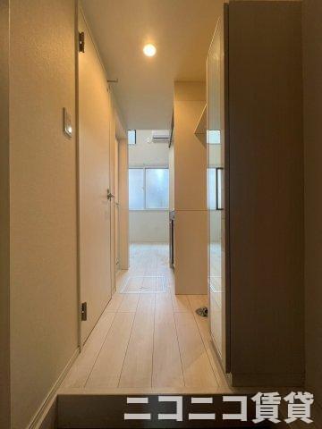 玄関　別号室イメージの為、現状を優先致します。