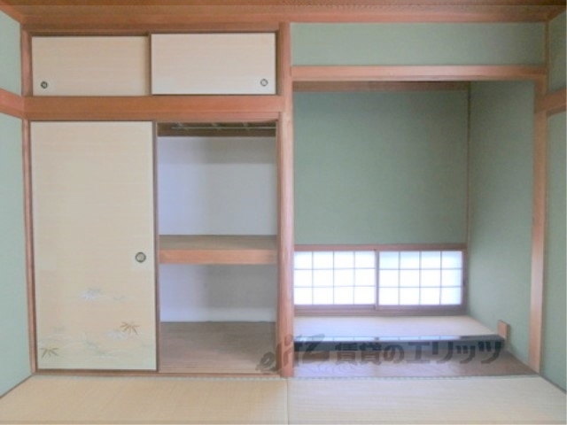収納　床の間