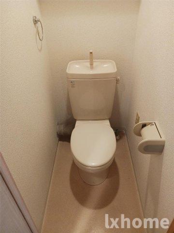 トイレ　落ち着いたトイレです