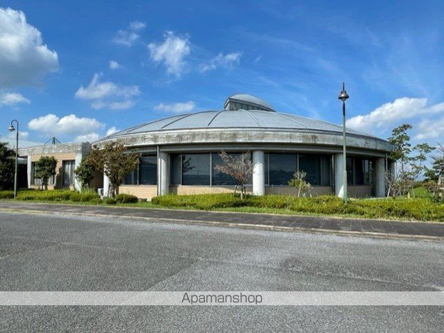 図書館　竜王町立図書館（図書館）まで2856m