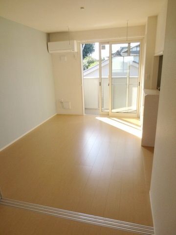 居室・リビング　別部屋参考写真