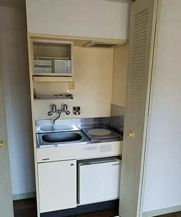 キッチン　※別号室の写真です。現況を優先します。