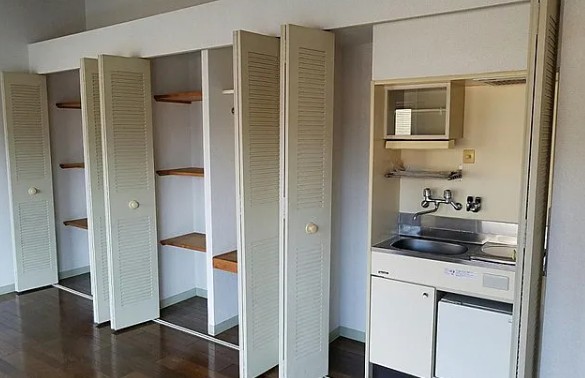収納　※別号室の写真です。現況を優先します。