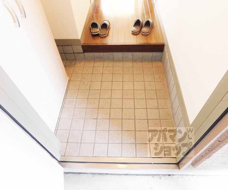 玄関　広くて、段差も少ない！