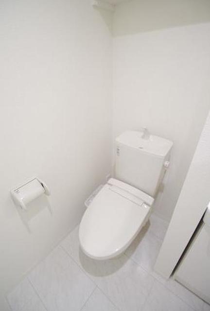 トイレ　他のお部屋の御写真です。参考写真。