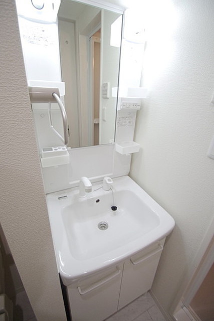 洗面設備　他のお部屋の御写真です。参考写真。