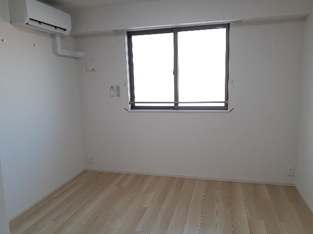 その他部屋・スペース　使い勝手のいい寝室です