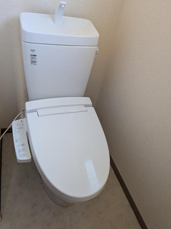 蓮池町貸家のトイレ写真