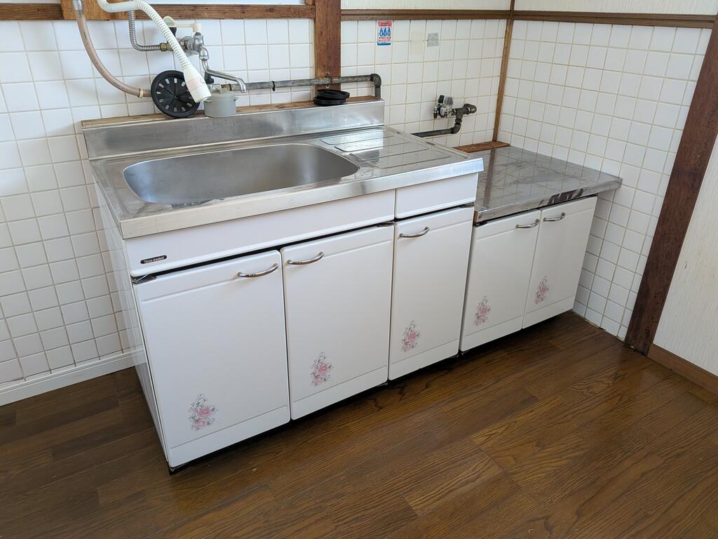 蓮池町貸家のキッチン写真