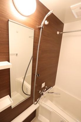 バス・シャワールーム　☆ゆったりくつろげるお風呂☆