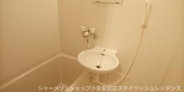 バス・シャワールーム　設備仕様は号室により異なる為、現況を優先とします。