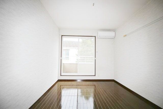 居室・リビング　★南向きの暖かいお部屋です★