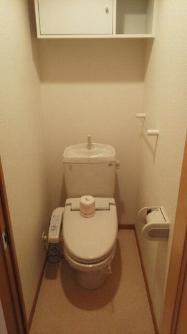 トイレ　ゆったりとした空間のトイレです