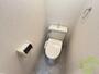 トイレ　トイレは嬉しい温水洗浄便座付となっております。