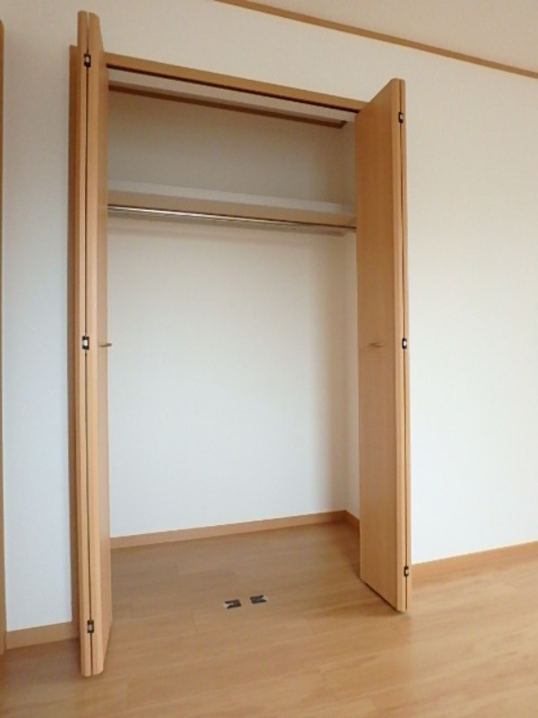 収納　図面と現状に相違がある場合には現状を優先