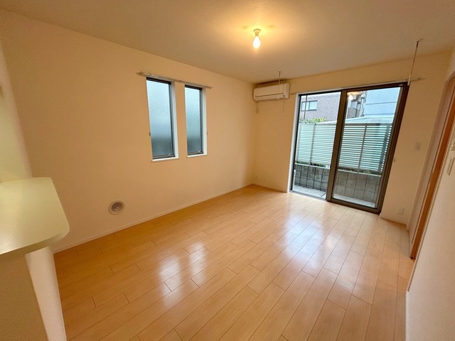 居室・リビング　★LDK11.1帖のカウンターキッチン★