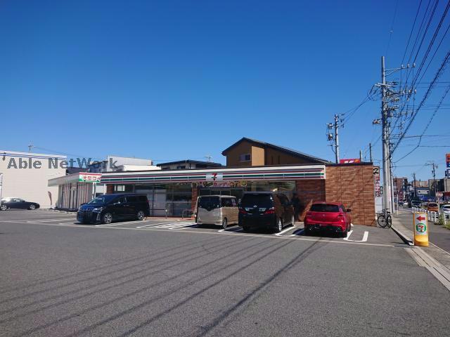 コンビニ　セブンイレブン尾張旭晴丘店（コンビニ）まで890m