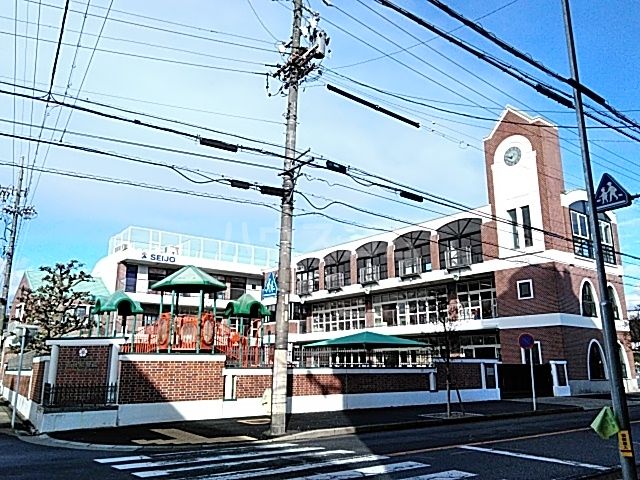 幼稚園・保育園　学校法人西岡学園西城幼稚園（幼稚園・保育園）まで822m