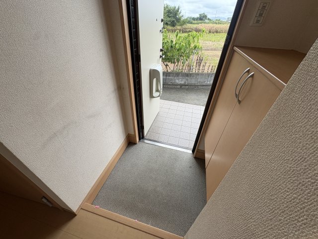 ソレイユ東阿保の玄関写真
