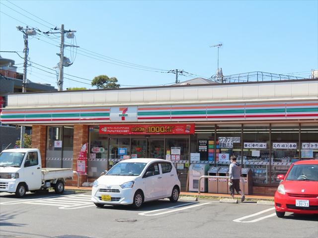 コンビニ　セブン－イレブン練馬早宮１丁目店（コンビニ）まで743m