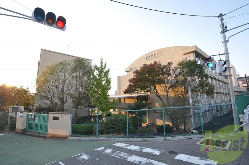 小学校　神戸市立乙木小学校（小学校）まで261m