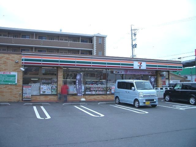コンビニ　セブンイレブン 焼津三ヶ名南店（コンビニ）まで552m